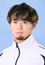 仲　　　航太